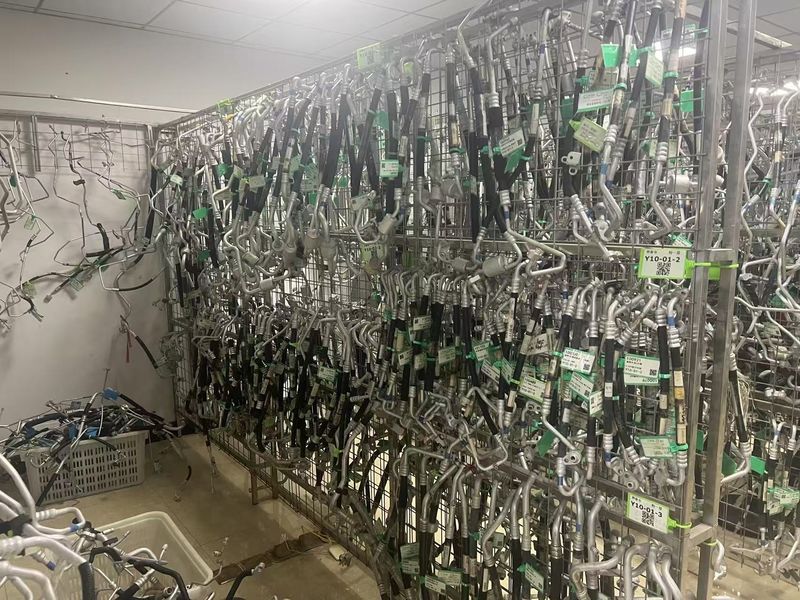 Yimi (Guangzhou) Automotive Parts Co, Ltd γραμμή παραγωγής του κατασκευαστή