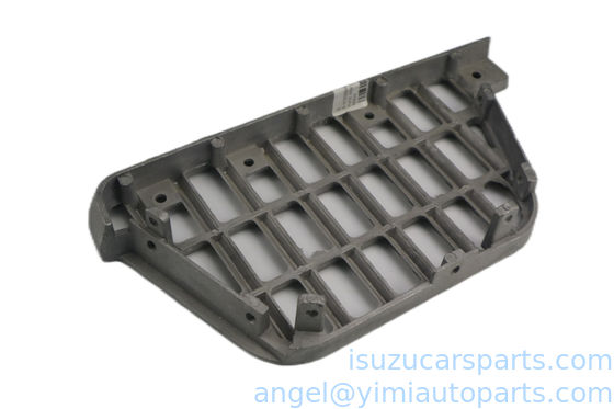ISUZU NKR94 PLATE STEP RH 8978599960 8978679680