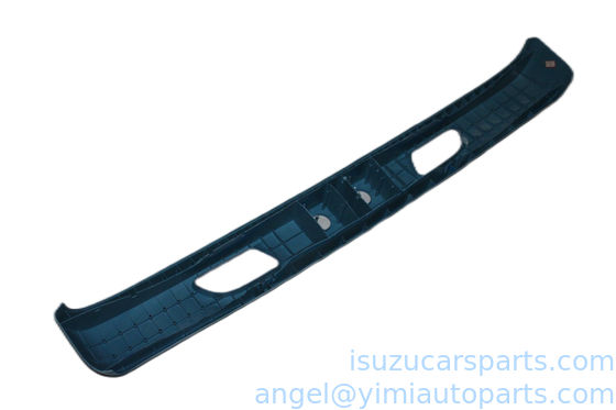 Το ISUZU NPR71 BUMPER FRT CENTER 8979990131